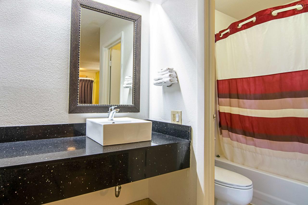 Motel 6-Charlotte, Nc - Airport Экстерьер фото
